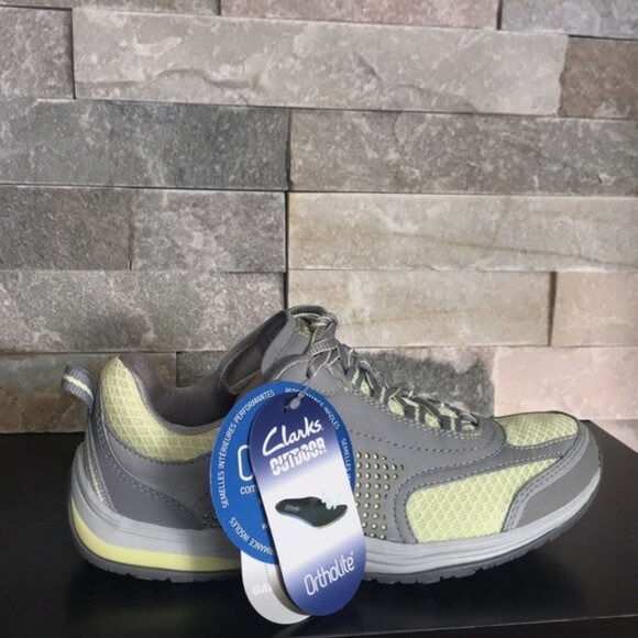 Clarks Women's Inset Trail Shoes - Picture 2 of 5